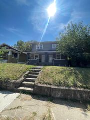 2827 E Michigan Street, Indianapolis, IN 46201