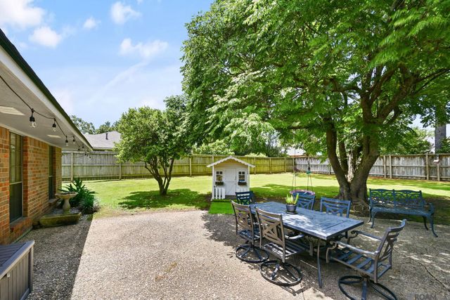 2033 Pollard Pkwy, Baton Rouge, LA 70808