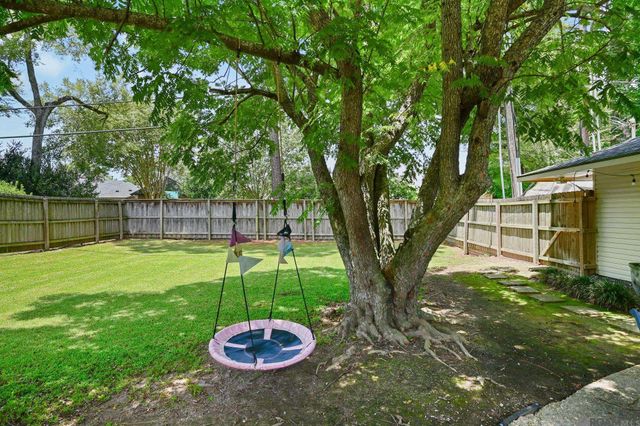 2033 Pollard Pkwy, Baton Rouge, LA 70808