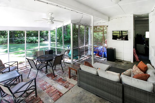 1849 Parkridge Drive, Jackson, MS 39211