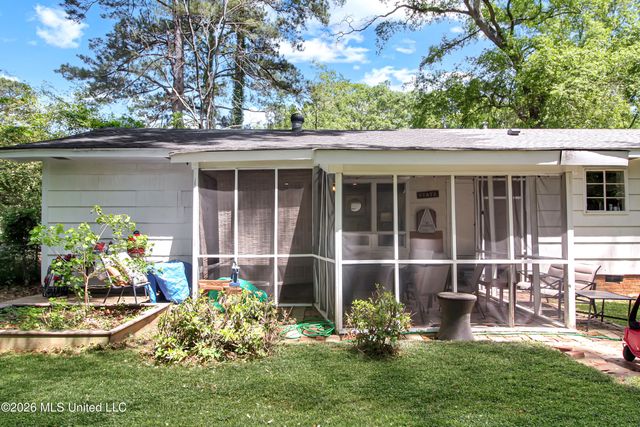 1849 Parkridge Drive, Jackson, MS 39211