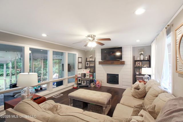 1849 Parkridge Drive, Jackson, MS 39211