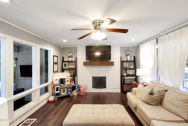 1849 Parkridge Drive, Jackson, MS 39211