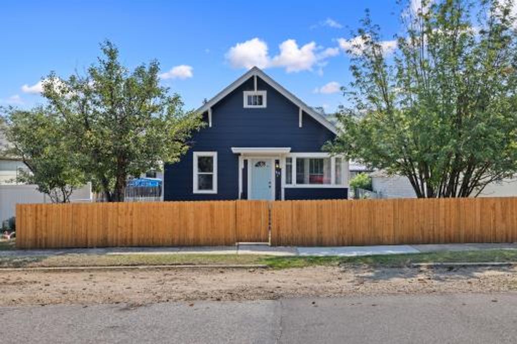 610 S Hauser Avenue, Red Lodge, MT 59068 photo 2