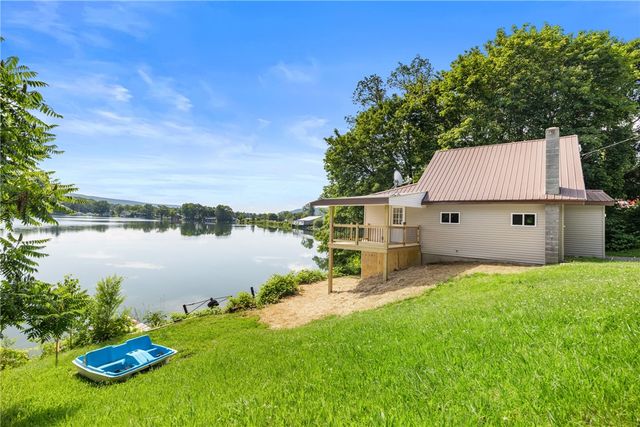 6991 East William Extension, Bath, NY 14810