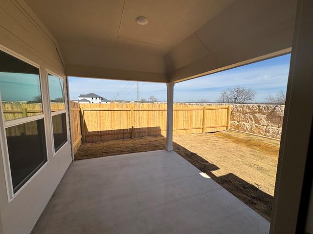 412 Quail Convey DR, Jarrell, TX 76537