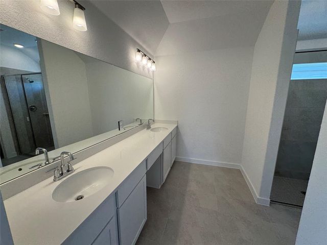 412 Quail Convey DR, Jarrell, TX 76537