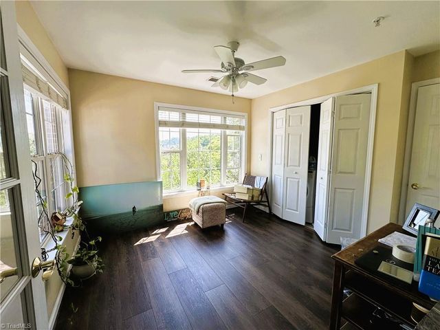 6941 Hanesbrook Circle, Clemmons, NC 27012