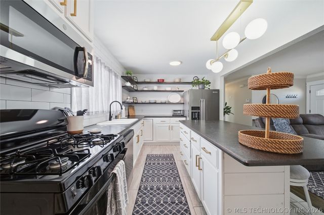 3327 S Marion Avenue, Tulsa, OK 74135