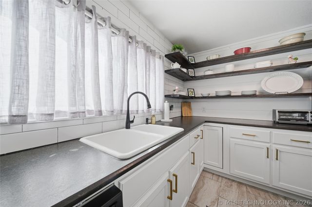 3327 S Marion Avenue, Tulsa, OK 74135