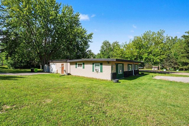 4042 S Oak Drive, Beaverton, MI 48612