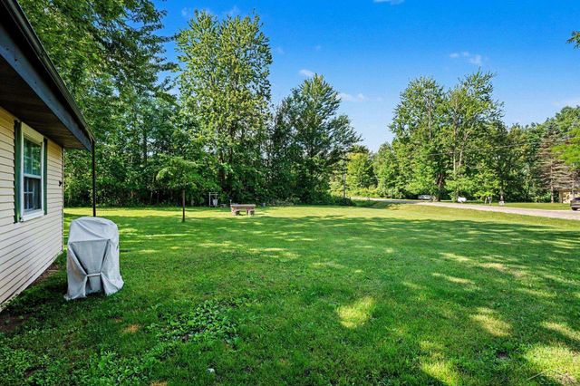 4042 S Oak Drive, Beaverton, MI 48612