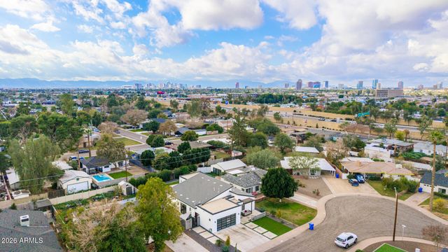 1831 E MONTECITO Avenue, Phoenix, AZ 85016