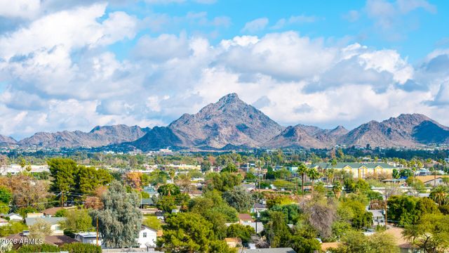 1831 E MONTECITO Avenue, Phoenix, AZ 85016