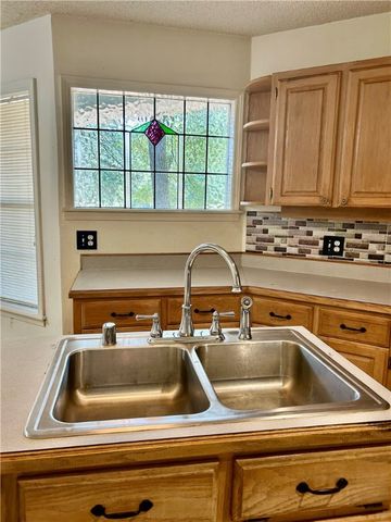 106 S Fox Run Road, Pottsville, AR 72858