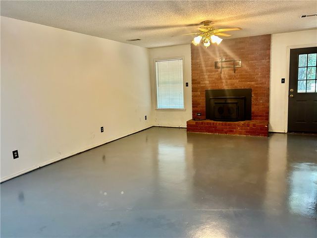 106 S Fox Run Road, Pottsville, AR 72858