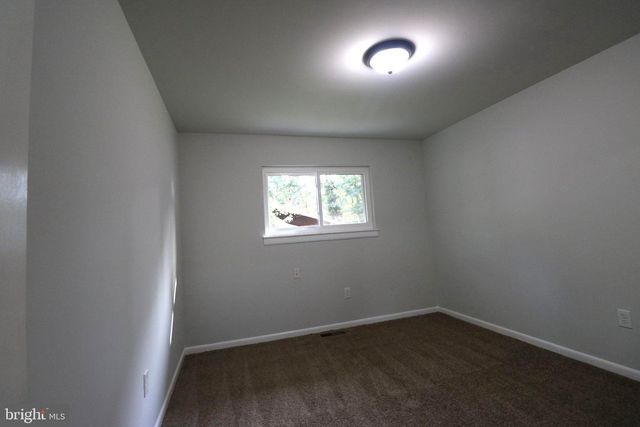 8917 2ND ST, Lanham, MD 20706