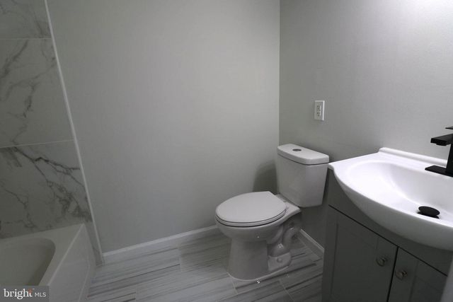 8917 2ND ST, Lanham, MD 20706