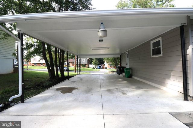 8917 2ND ST, Lanham, MD 20706