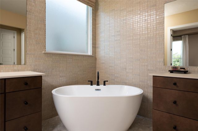 16600 Moineau DR, Austin, TX 78738