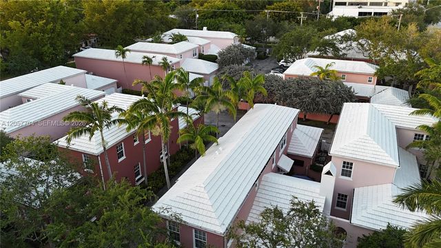 540 Loretto Avenue 19, Coral Gables, FL 33146