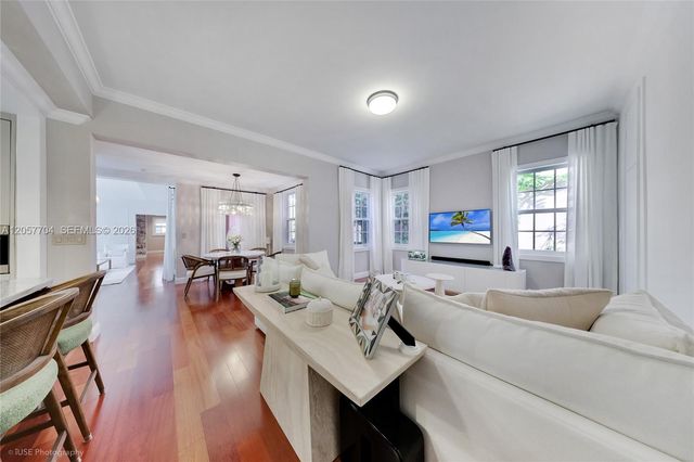 540 Loretto Avenue 19, Coral Gables, FL 33146