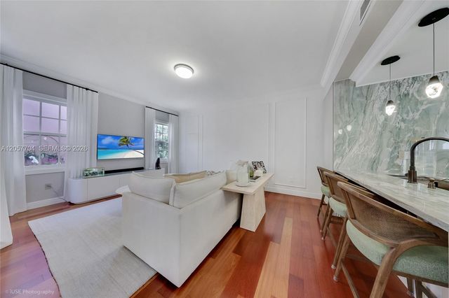 540 Loretto Avenue 19, Coral Gables, FL 33146
