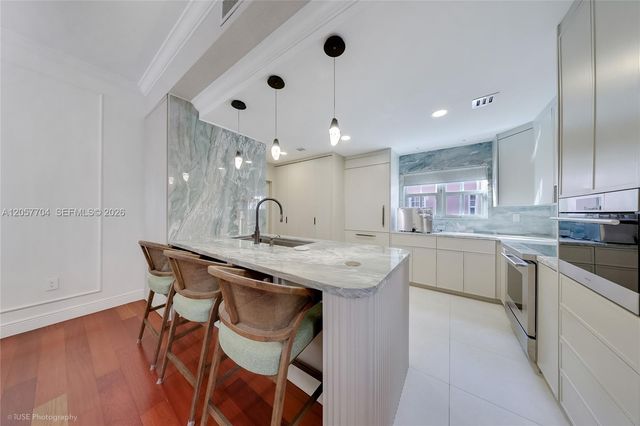540 Loretto Avenue 19, Coral Gables, FL 33146