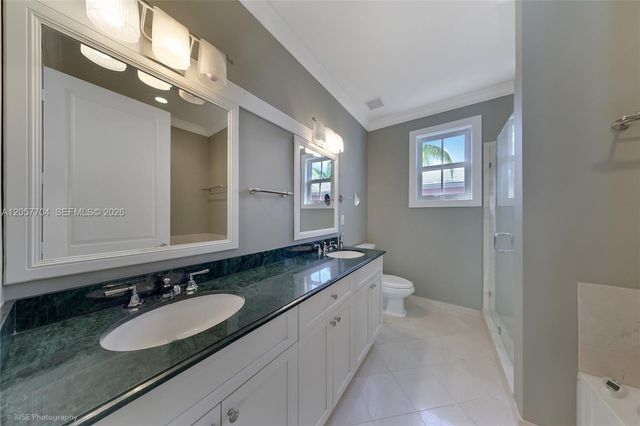 540 Loretto Avenue 19, Coral Gables, FL 33146