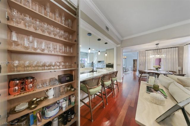 540 Loretto Avenue 19, Coral Gables, FL 33146