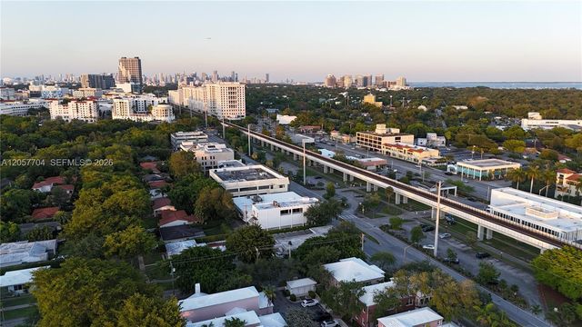 540 Loretto Avenue 19, Coral Gables, FL 33146