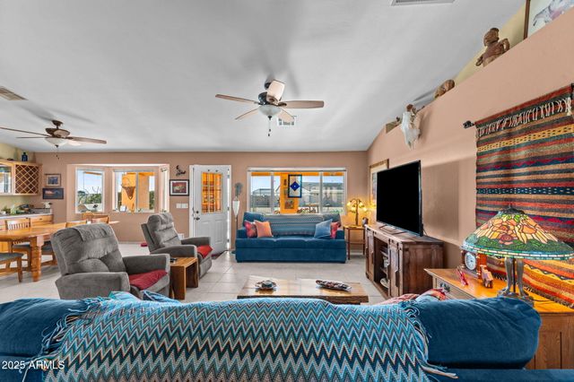 469 LIESEN --, Morristown, AZ 85342