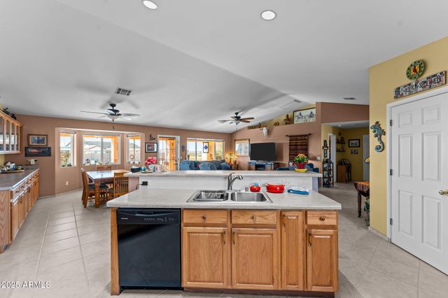 469 LIESEN --, Morristown, AZ 85342