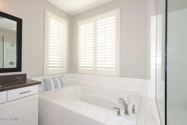 10072 E BELL Road, Scottsdale, AZ 85260