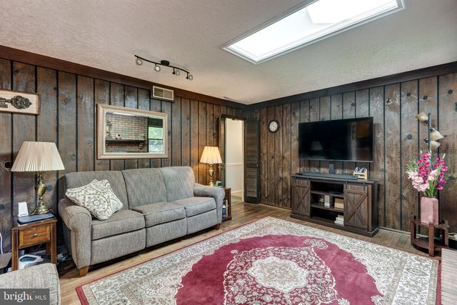 614 TRIXSAM RD, Sykesville, MD 21784