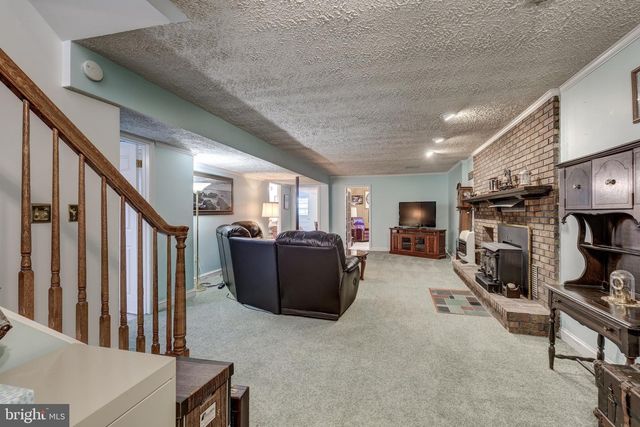 614 TRIXSAM RD, Sykesville, MD 21784