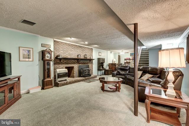 614 TRIXSAM RD, Sykesville, MD 21784