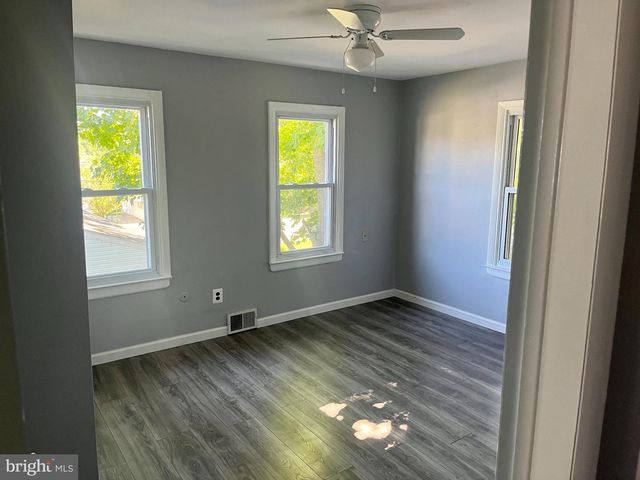 62 WASHINGTON AVE, Williamstown, NJ 08094