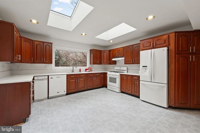 6916 CYNTHIA LN, Derwood, MD 20855