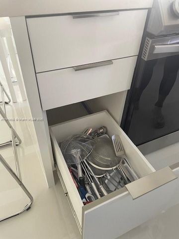 16909 N Bay Rd 805, Sunny Isles Beach, FL 33160