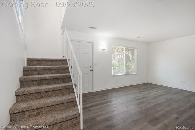 40872 Highpointe Drive, Clinton Charter Township, MI 48038