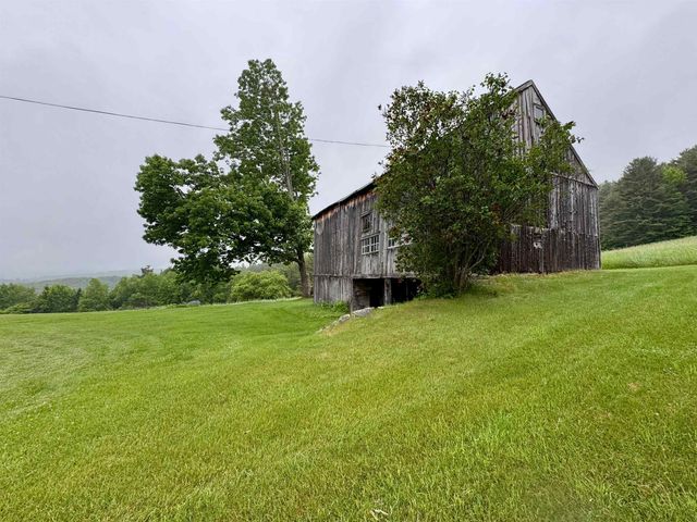 845 Old County Road, Peacham, VT 05862