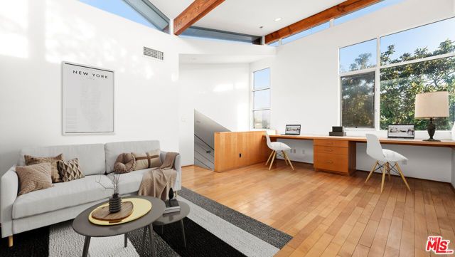 13921 W Sunset Boulevard, Pacific Palisades (los Angeles), CA 90272