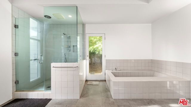 13921 W Sunset Boulevard, Pacific Palisades (los Angeles), CA 90272