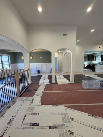 1280 Reda Dr, Clarksville, TN 37042