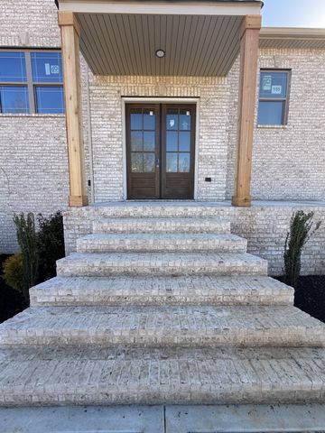 1280 Reda Dr, Clarksville, TN 37042