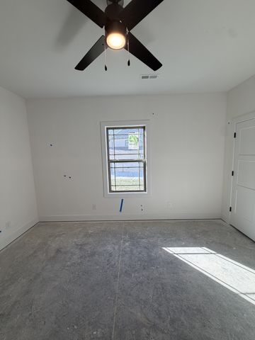 1280 Reda Dr, Clarksville, TN 37042