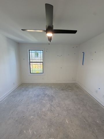 1280 Reda Dr, Clarksville, TN 37042