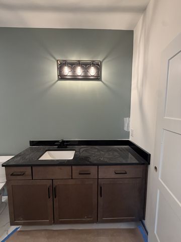 1280 Reda Dr, Clarksville, TN 37042