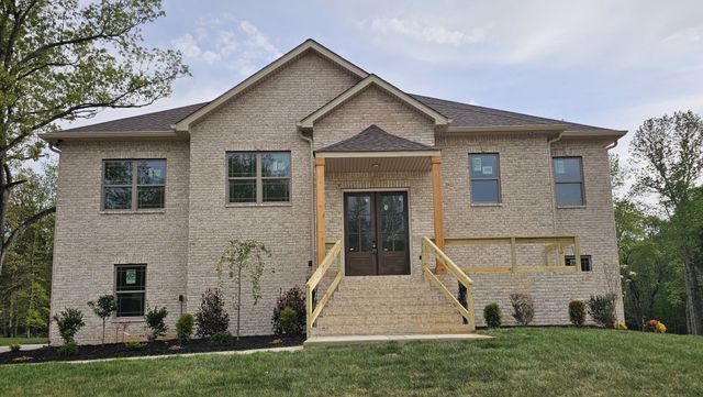 1280 Reda Dr, Clarksville, TN 37042